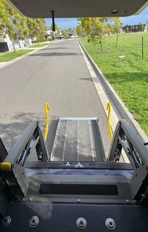 13wheelchairmaxicab-11